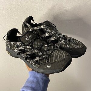 Chaco Women's Outdoor Outcross Comfort Hiking Shoes Sandals Sz 8